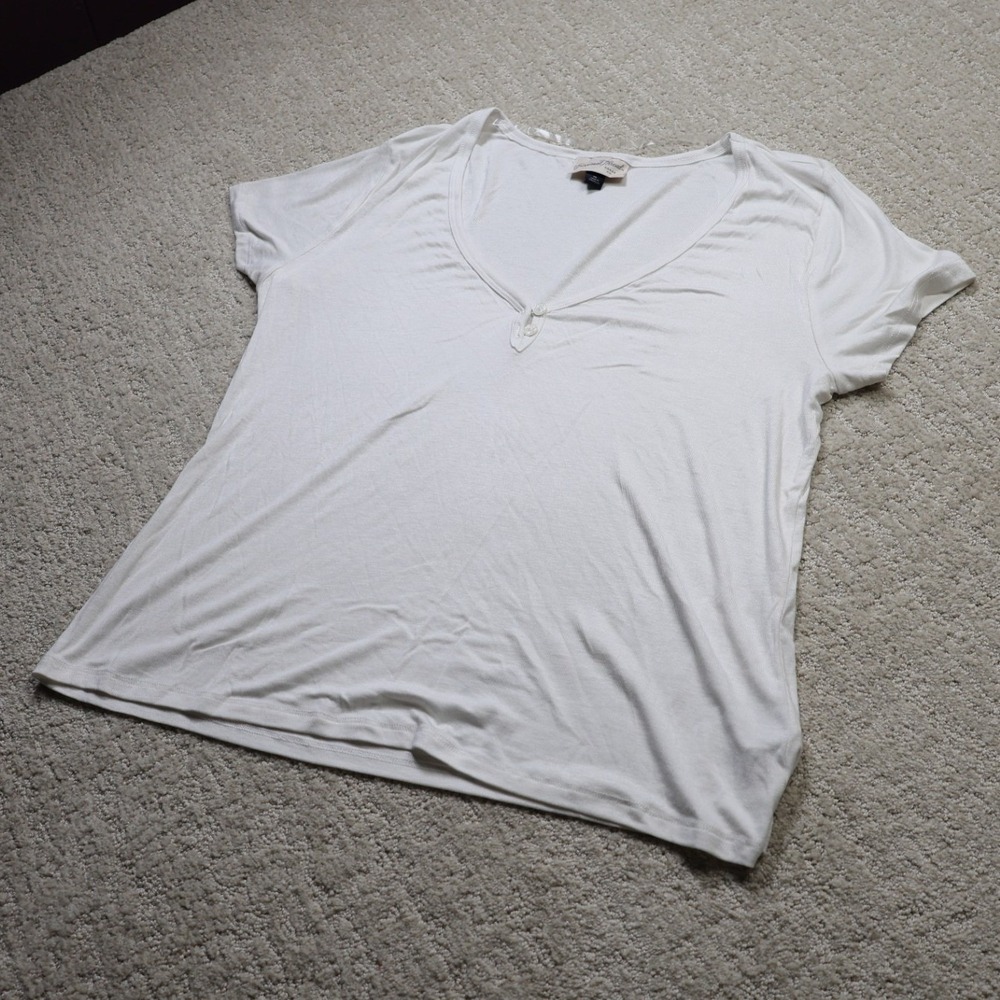 Universal Thread White Short Sleeve V-Neck Henley Tee Shirt XL